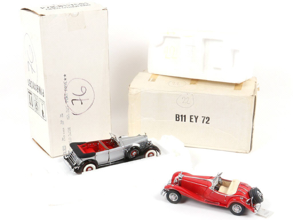 Lot 27 - FRANKLIN MINT (USA) (2)
