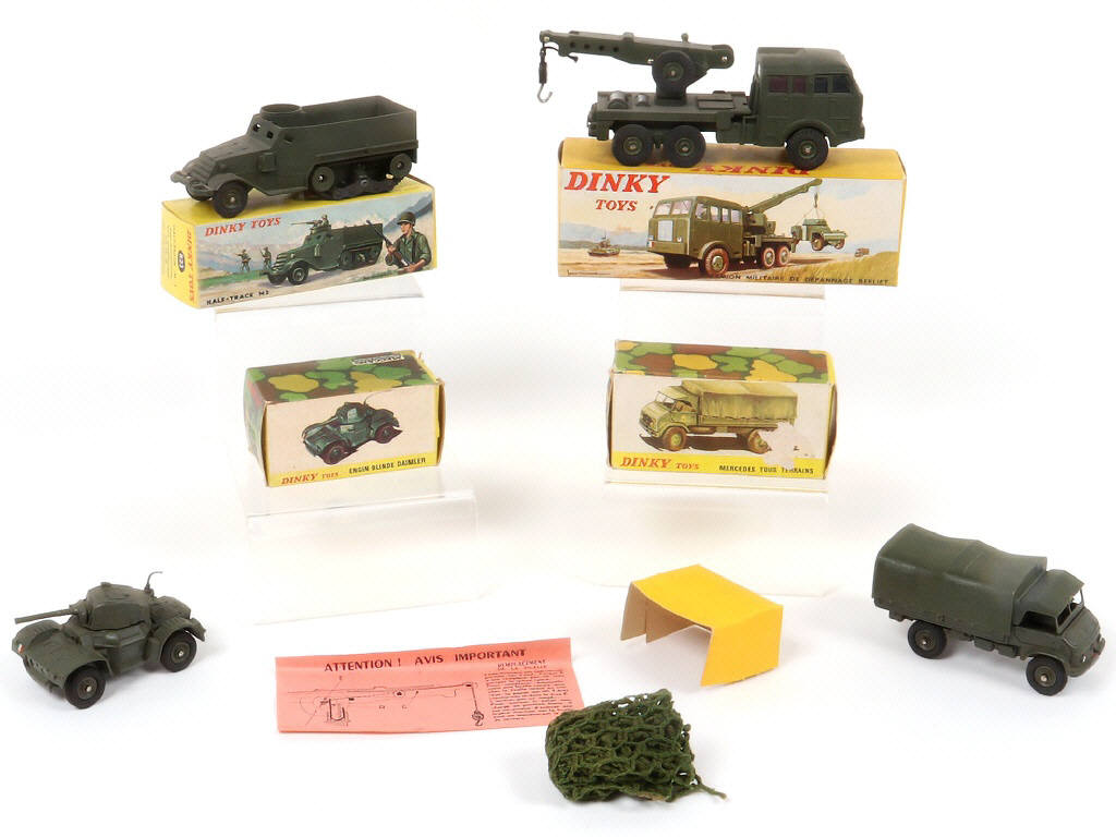 Lot 316 - DINKY TOYS (FRANCE) (4)