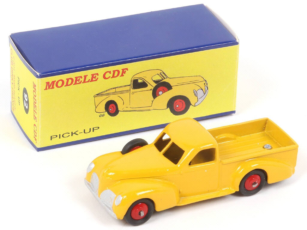 Lot 182 - CLUB DINKY FRANCE (1)