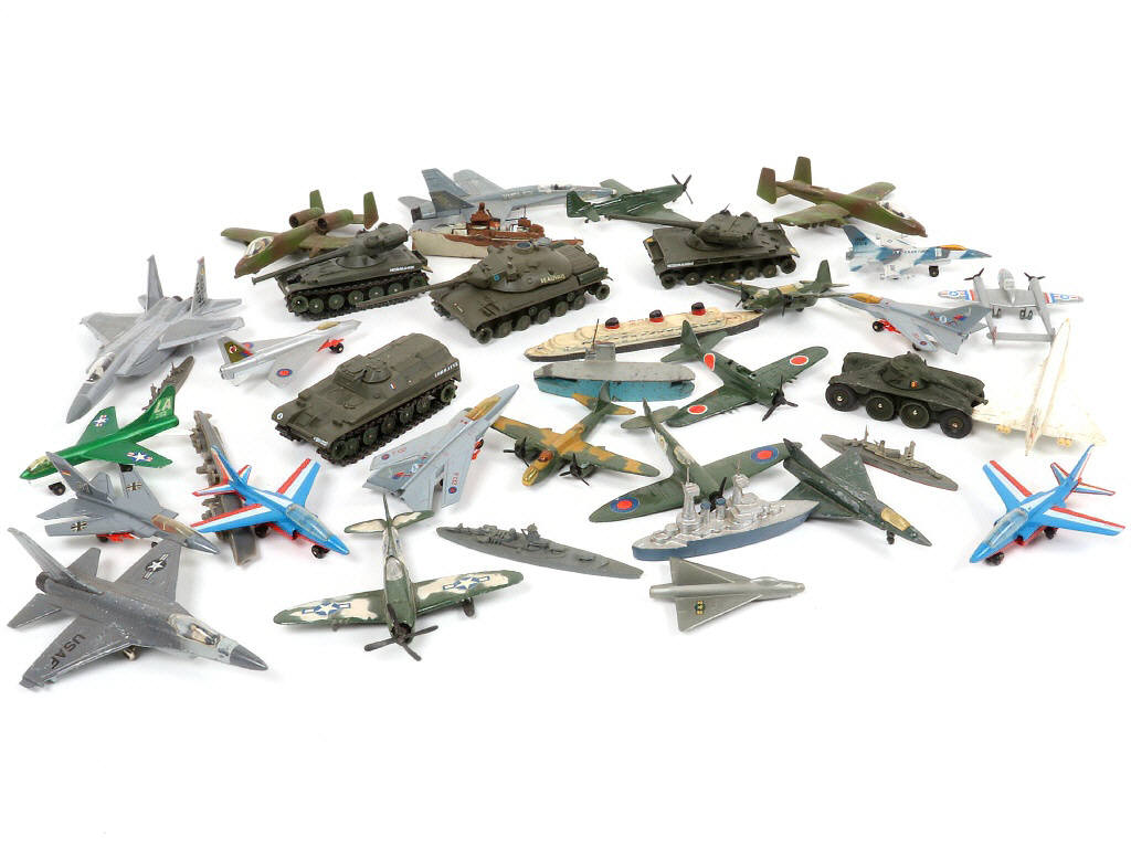 Lot 180 - DIVERS (50)