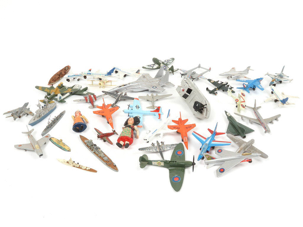 Lot 180 - DIVERS (50)