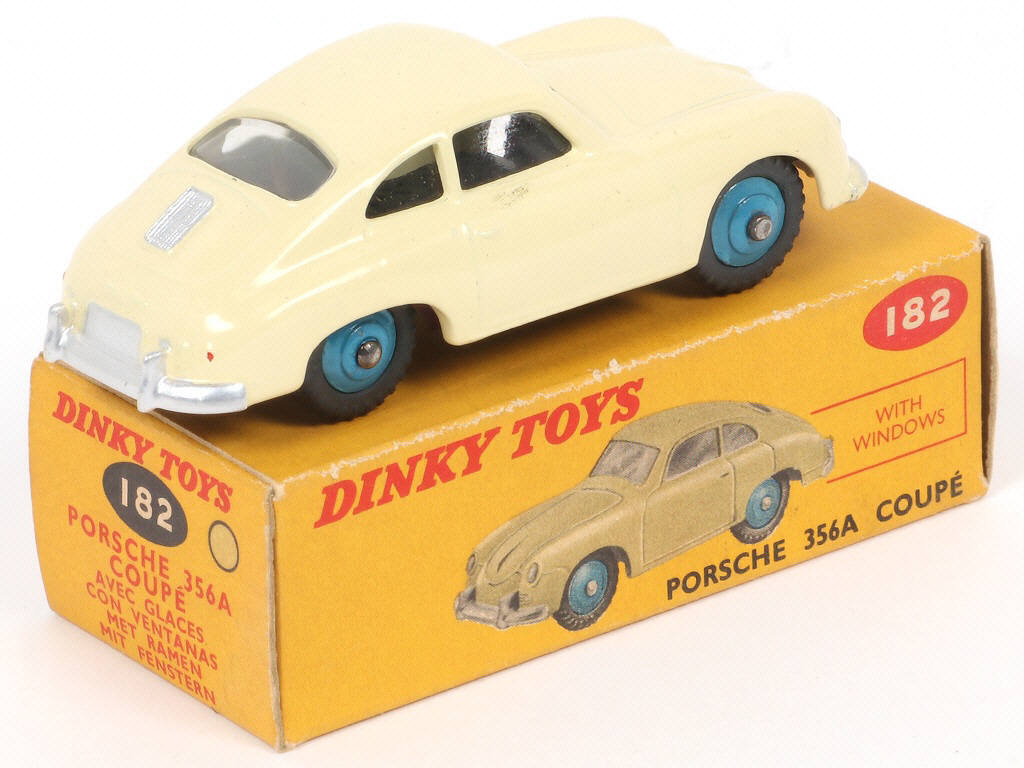 Lot 215 - DINKY TOYS (GB) (1)