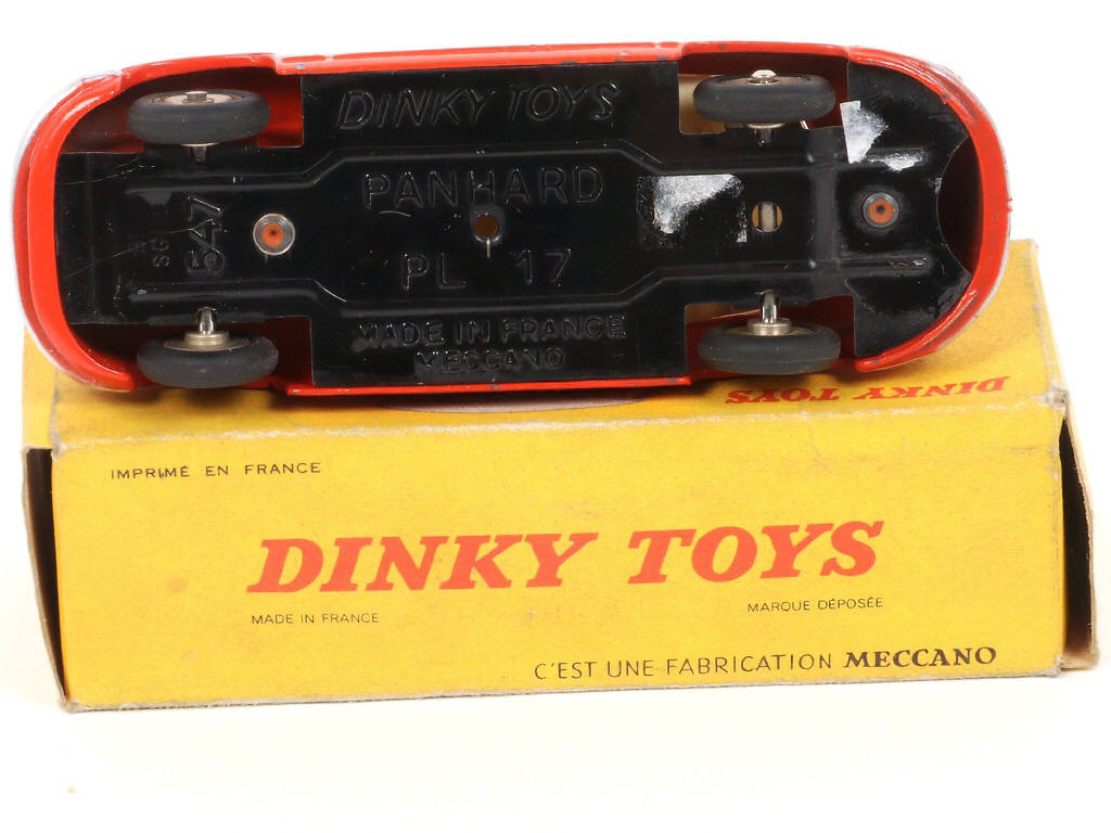 Lot 261 - DINKY TOYS (FRANCE) (1)
