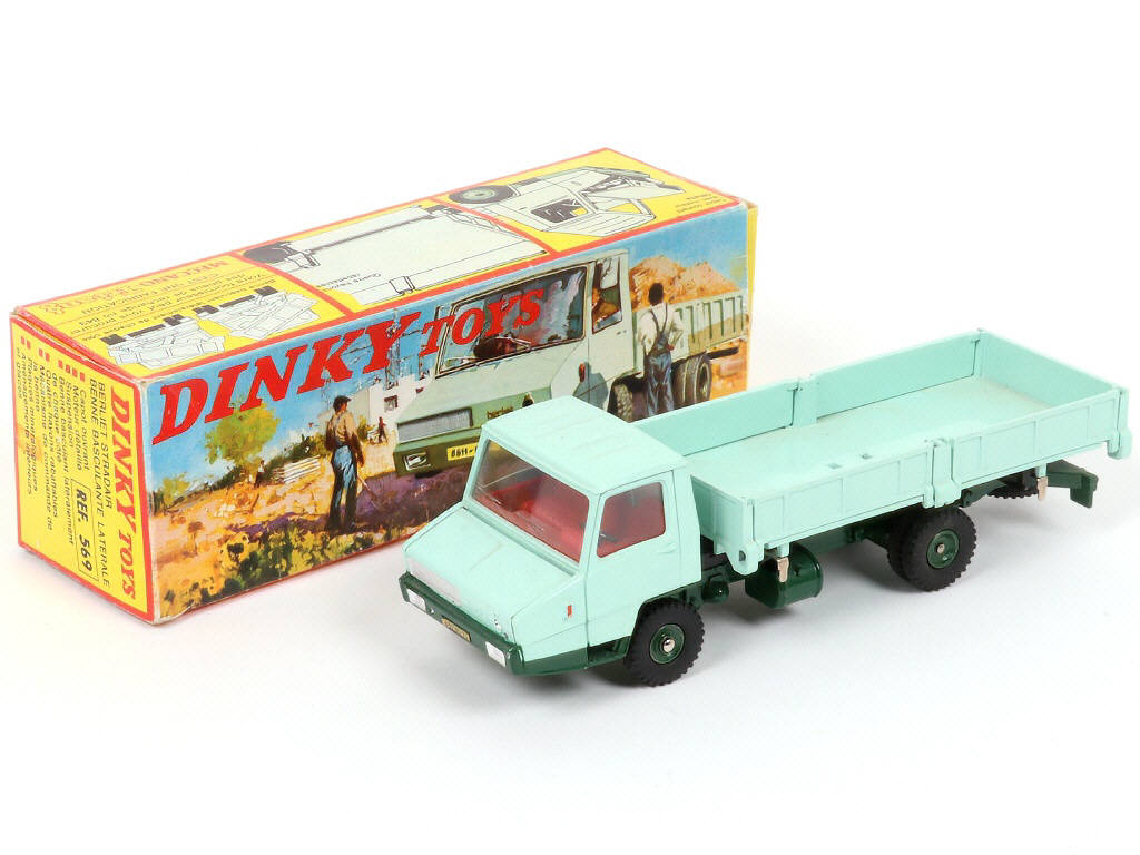 Lot 272 - DINKY TOYS (FRANCE) (1)