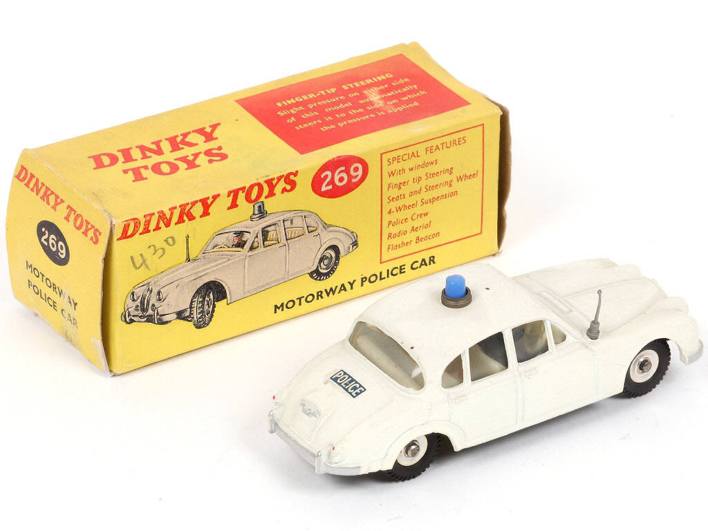 Lot 217 - DINKY TOYS (GB) (1)