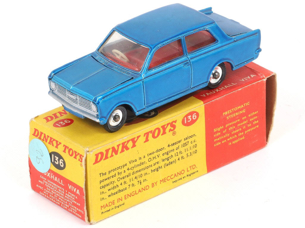 Lot 218 - DINKY TOYS (GB) (1)