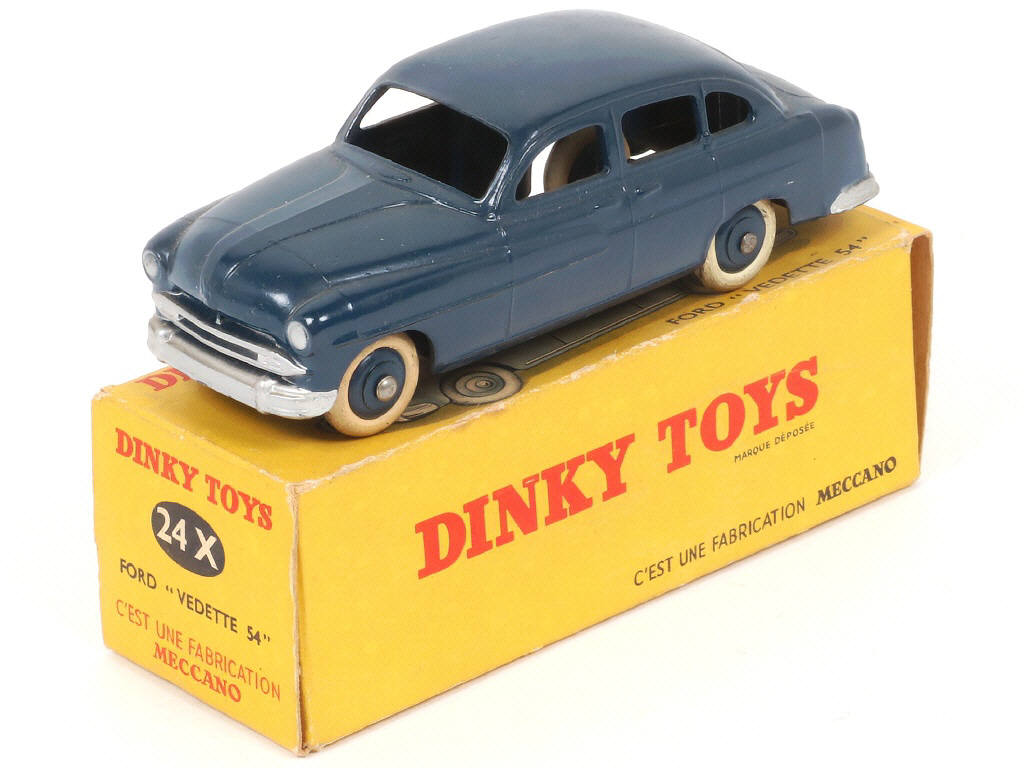 Lot 256 - DINKY TOYS (FRANCE) (1)