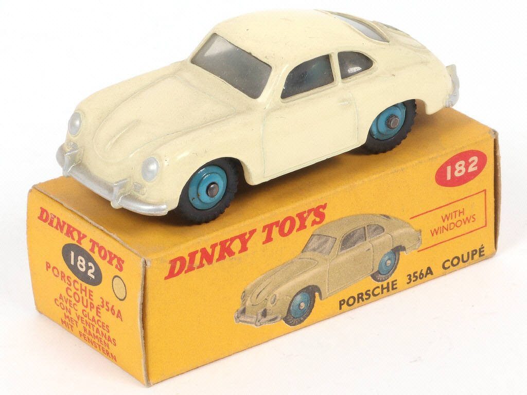 Lot 216 - DINKY TOYS (GB) (1)