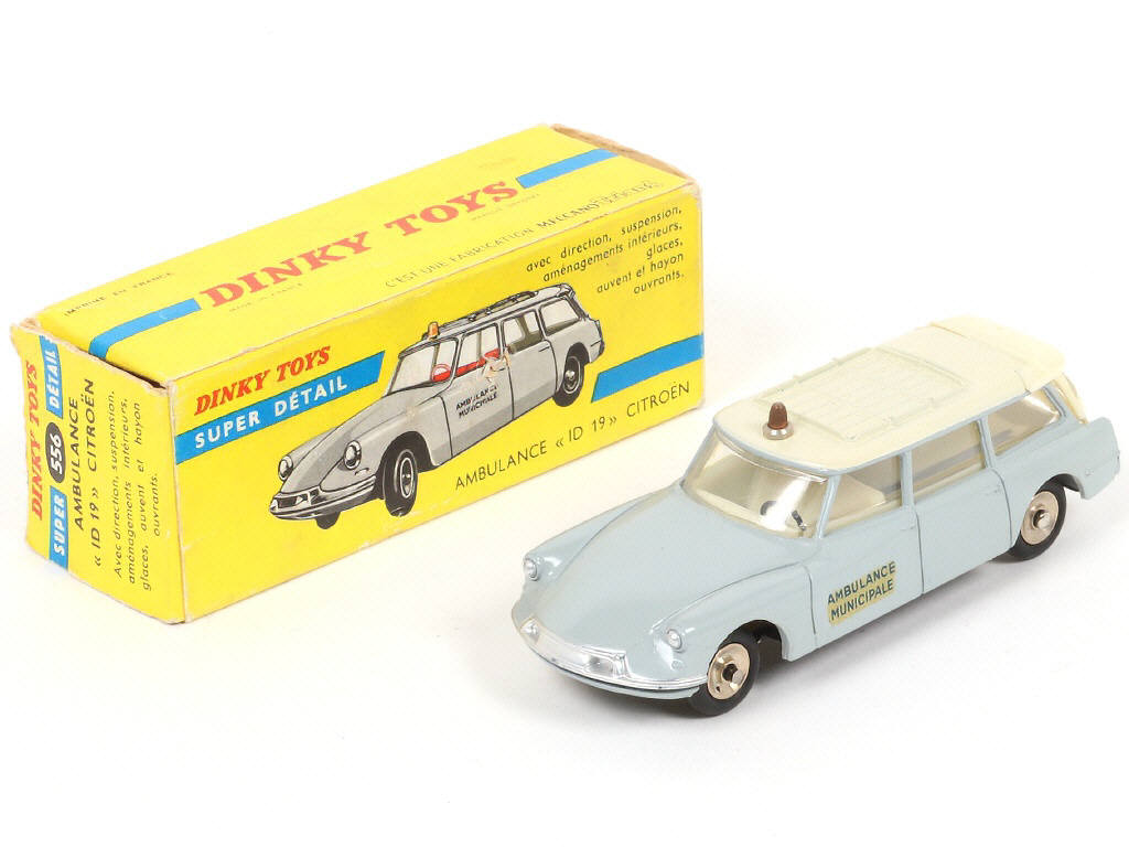 Lot 258 - DINKY TOYS (FRANCE) (1)