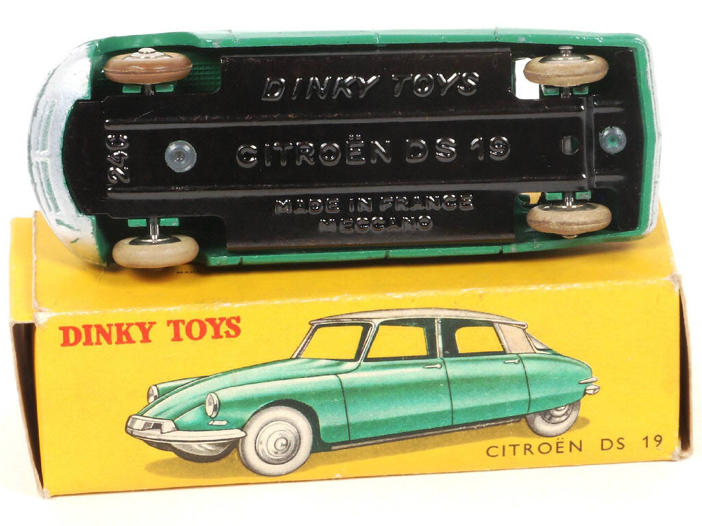 Lot 249 - DINKY TOYS (FRANCE) (1)