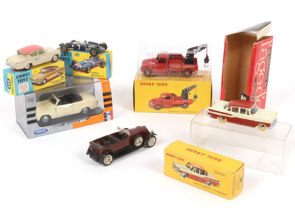 Lot 55 - DIVERS (6)