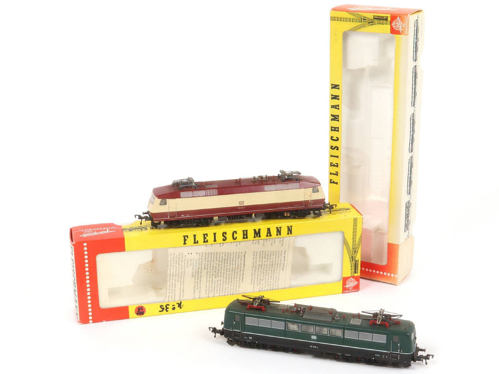 Lot 30 - FLEISCHMANN 'HO' (ALLEMAGNE) (2)