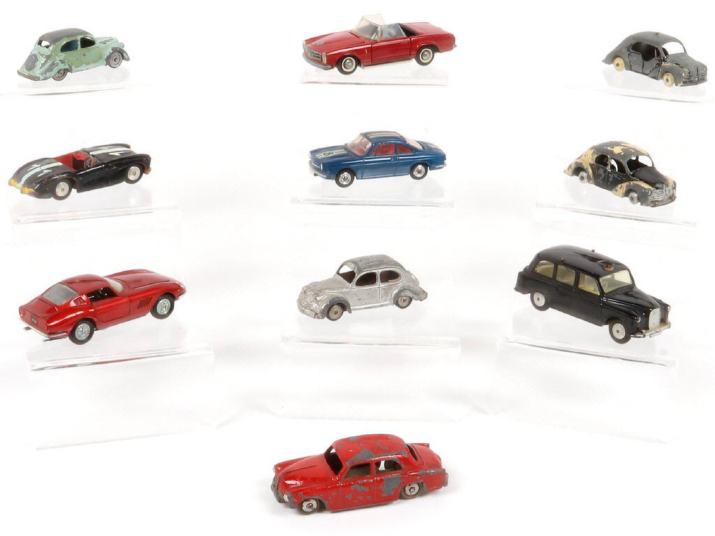 Lot 61 - DIVERS (10)