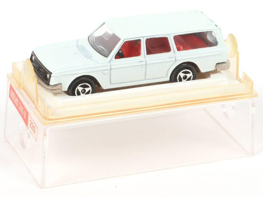 Lot 187 - MAJORETTE (FRANCE) (1)