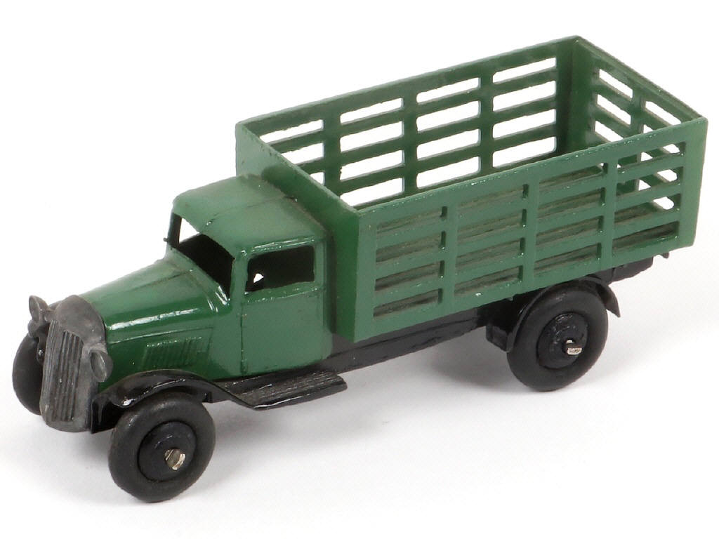 Lot 343 - DINKY TOYS (GB) (1)