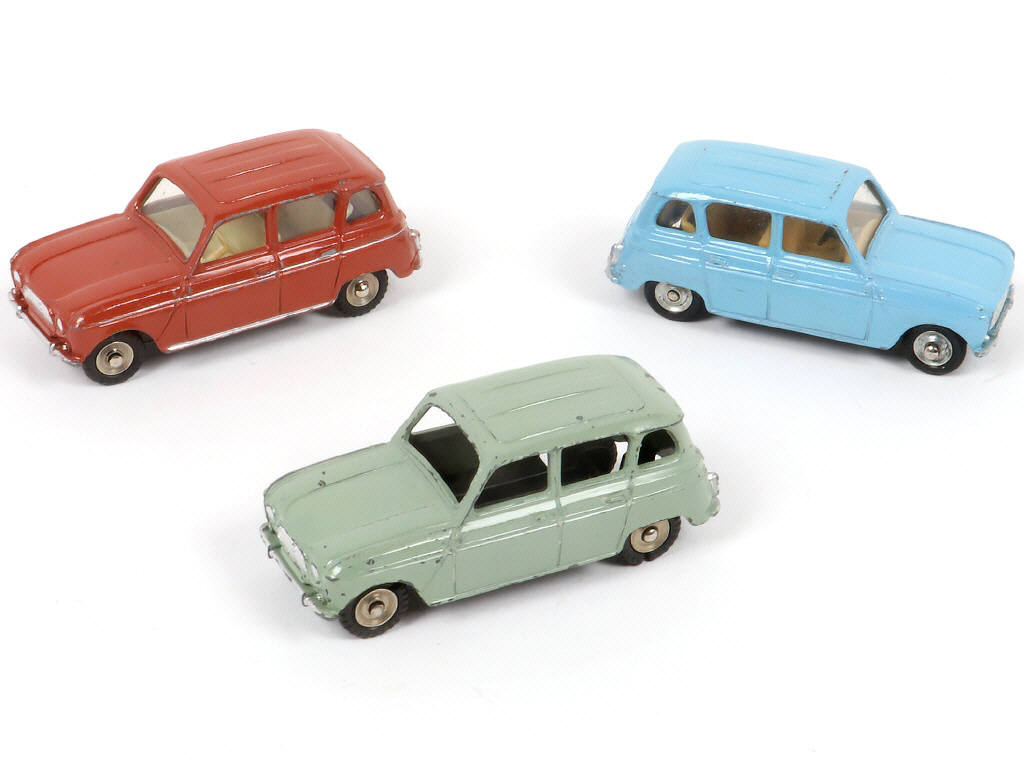 Lot 316 - DINKY TOYS (FRANCE) (3)