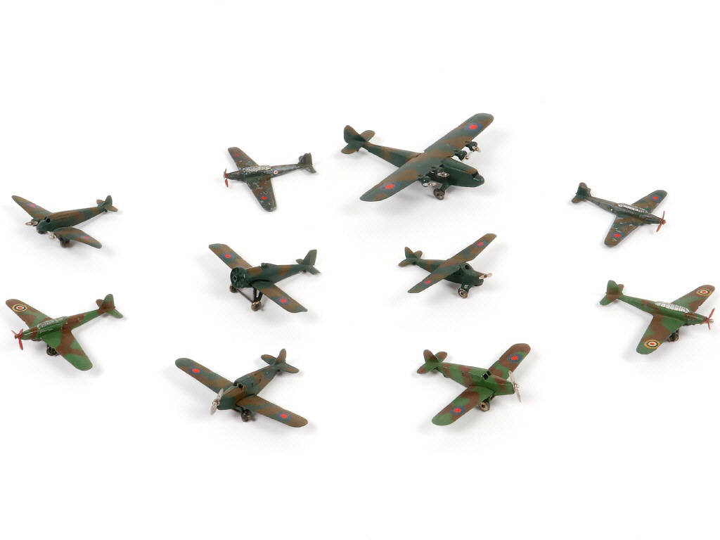 Lot 336 - DINKY TOYS (GB) (10)