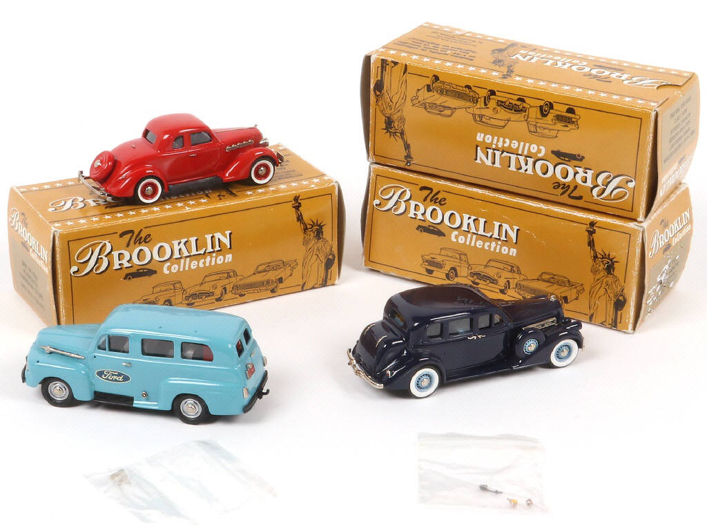 Lot 88 - BROOKLIN MODELS (GB) (3)