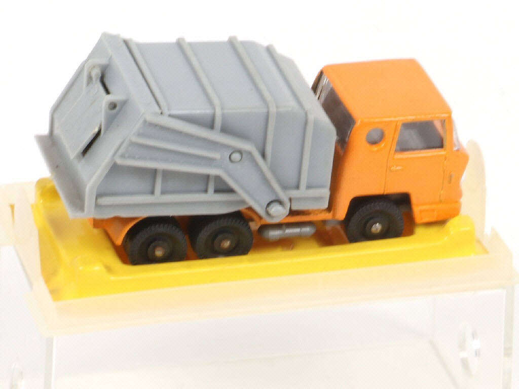 Lot 168 - MAJORETTE (FRANCE) (1)