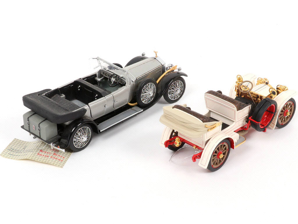 Lot 45 - FRANKLIN MINT (USA) (2)