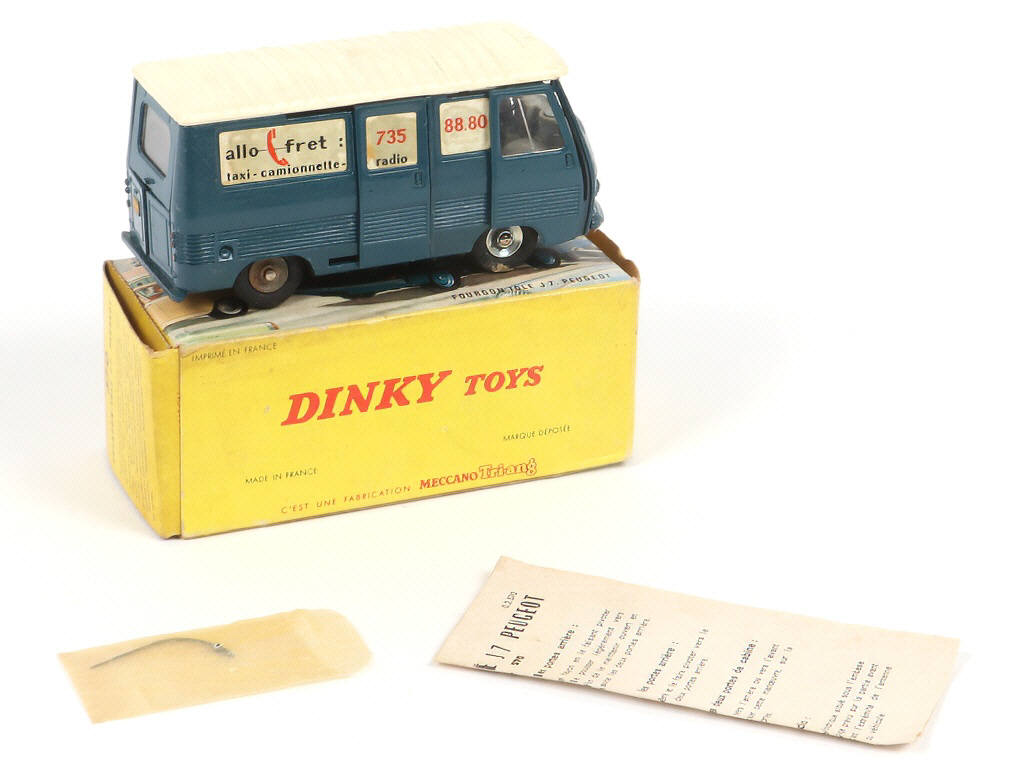 Lot 281 - DINKY TOYS (FRANCE) (1)