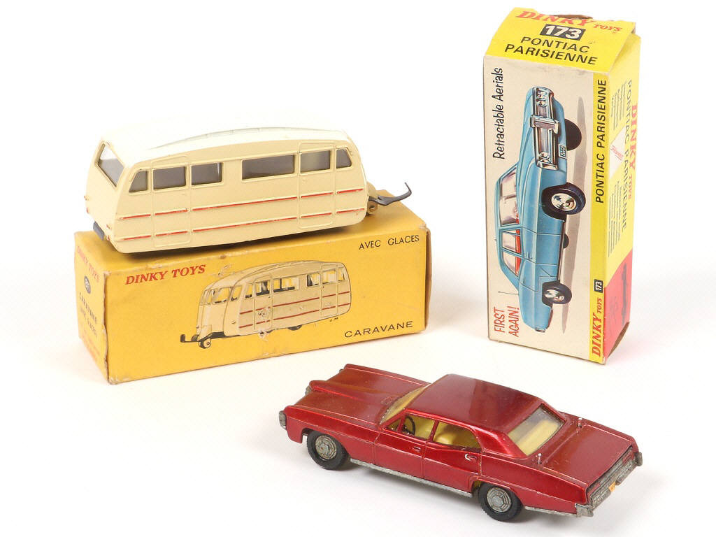 Lot 293 - DINKY TOYS (2)