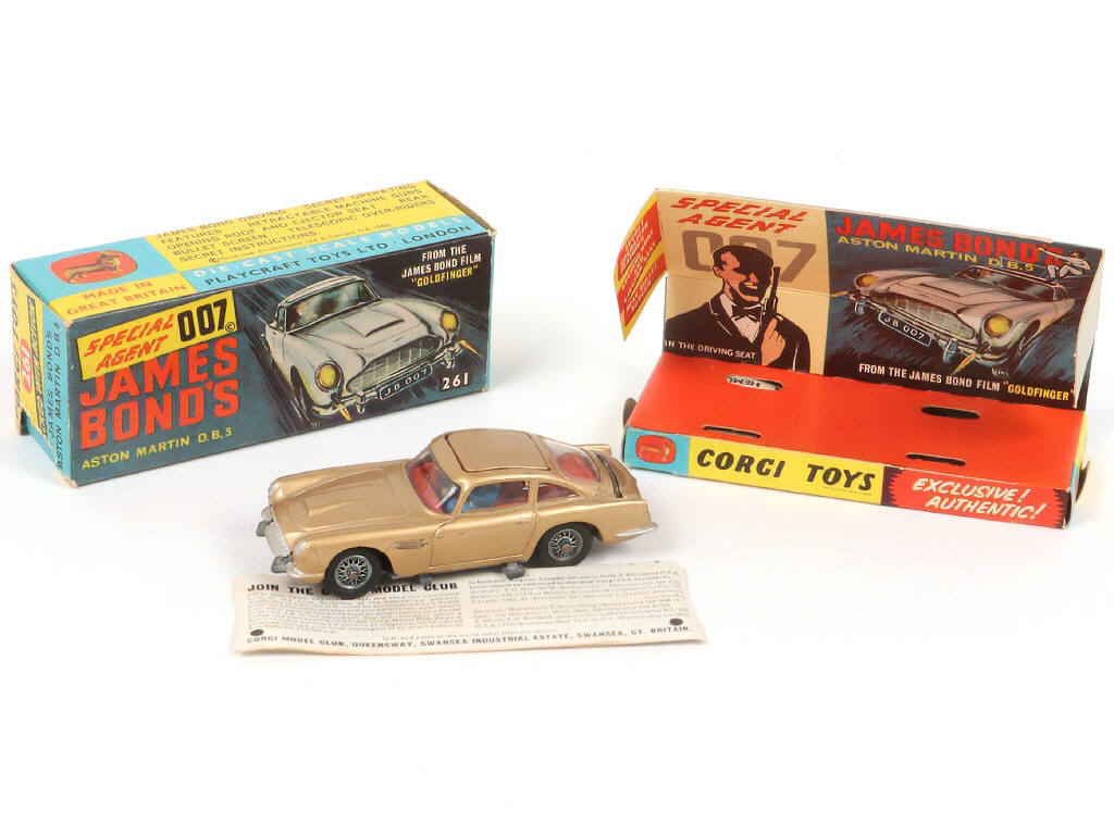 Lot 125 - CORGI TOYS (GB) (1)