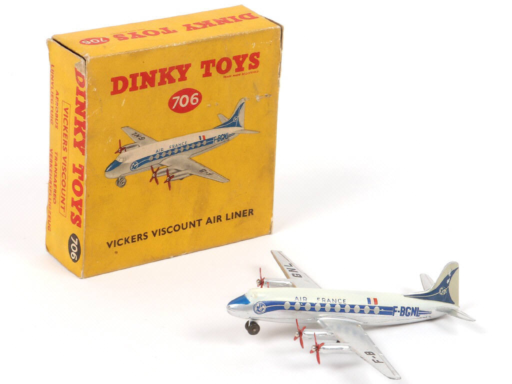 Lot 251 - DINKY TOYS (GB) (1)