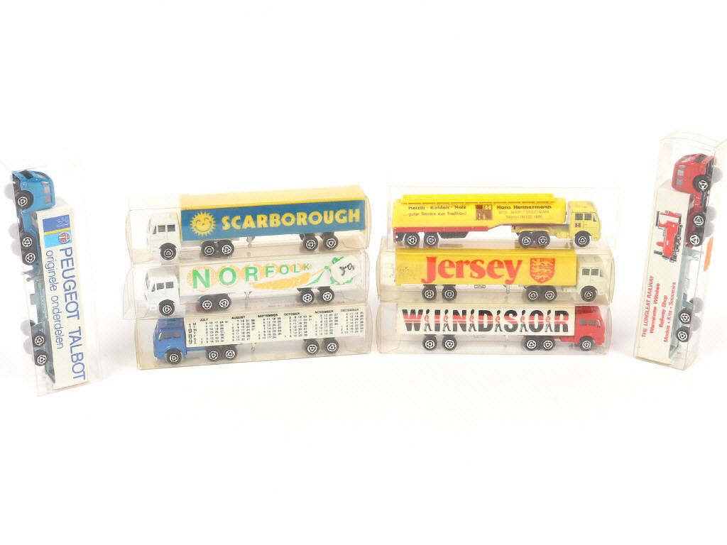 Lot 232 - MAJORETTE (FRANCE) (8)
