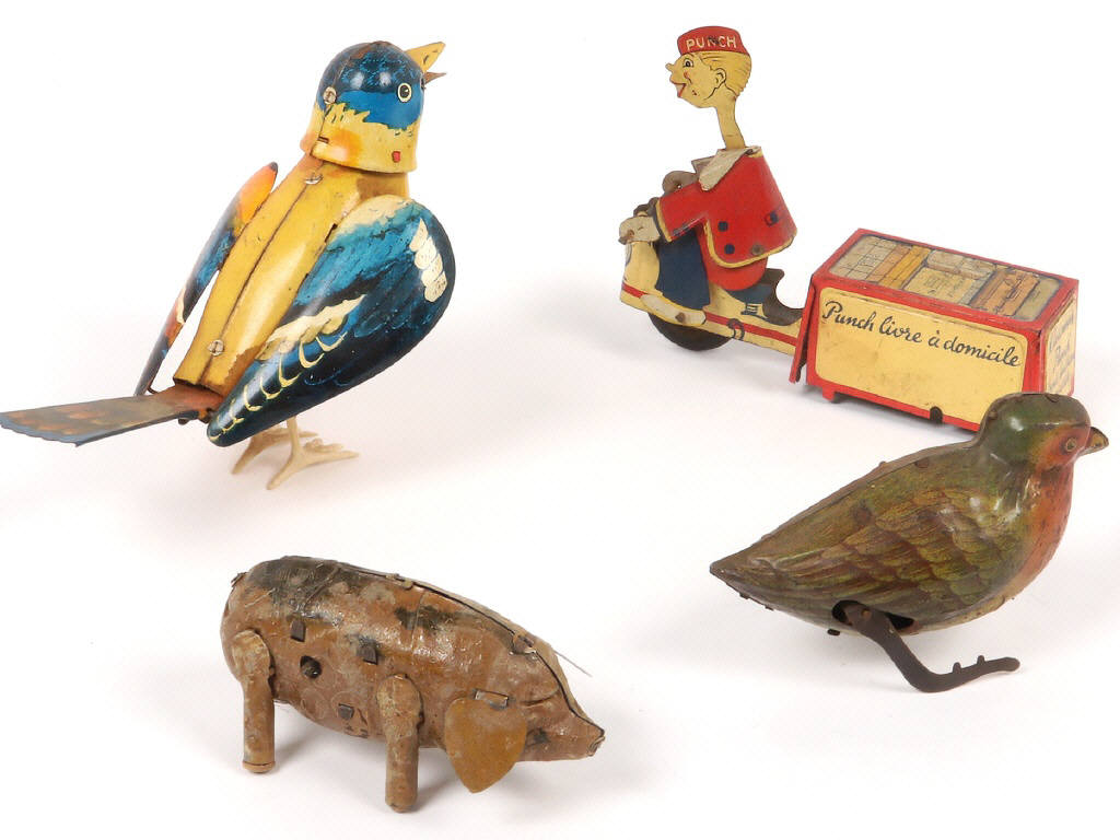 Lot 2 - DIVERS (4)