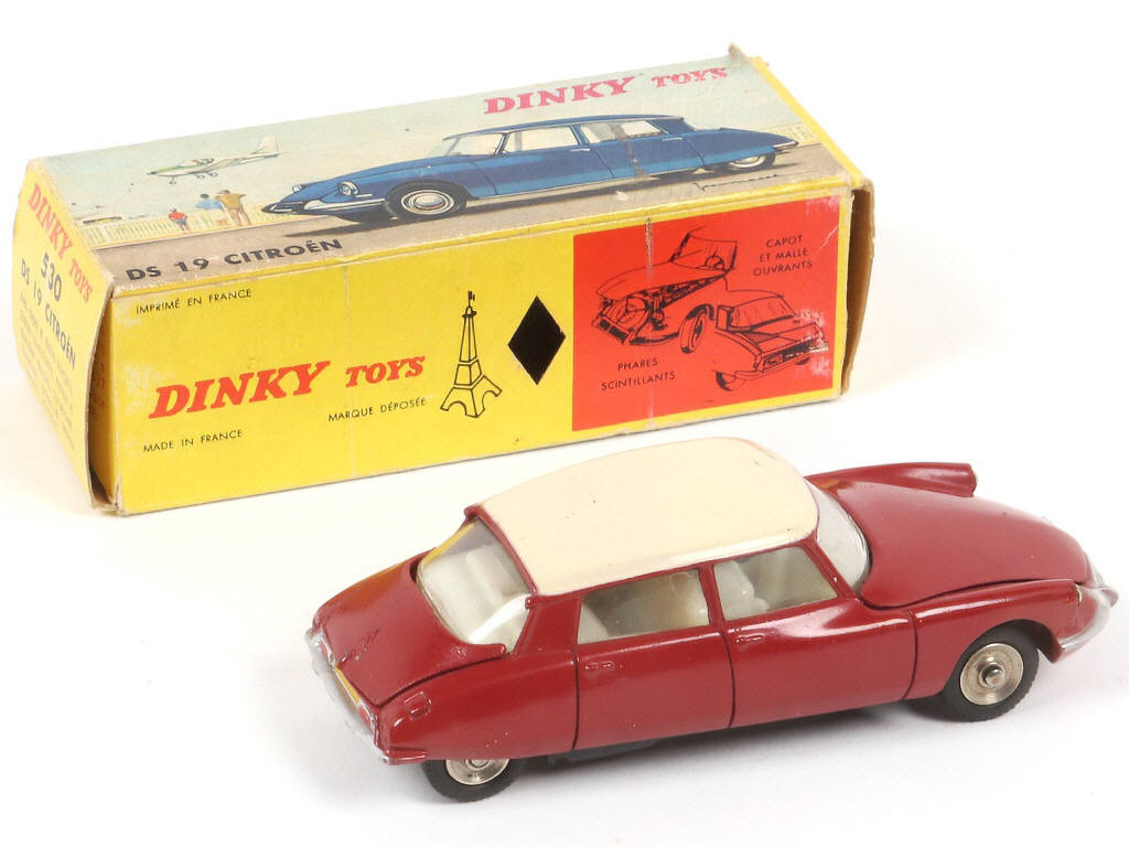 Lot 276 - DINKY TOYS (FRANCE) (1)