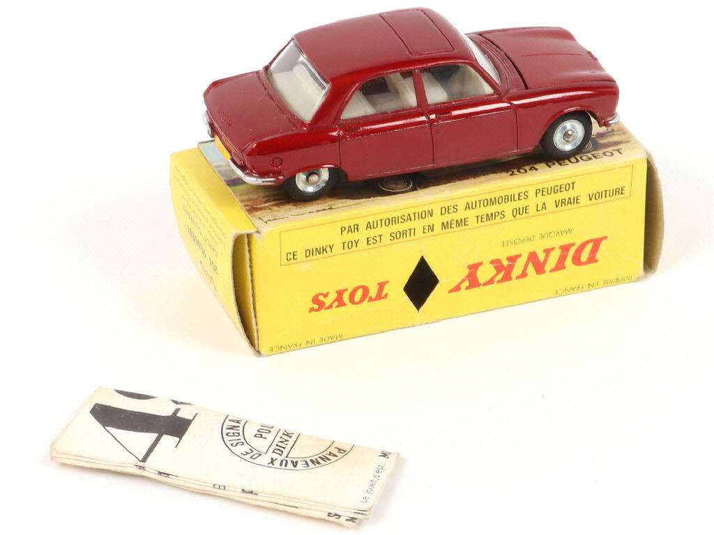 Lot 271 - DINKY TOYS (FRANCE) (1)