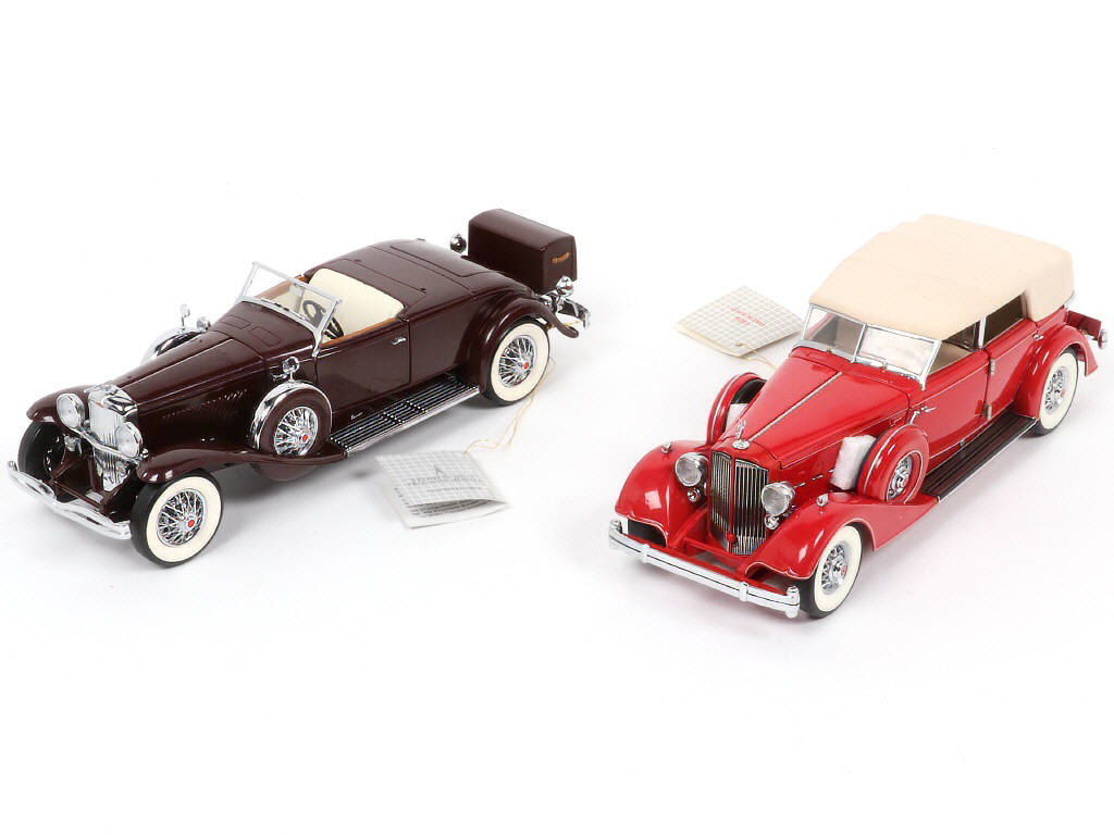 Lot 14 - FRANKLIN MINT (USA) (2)