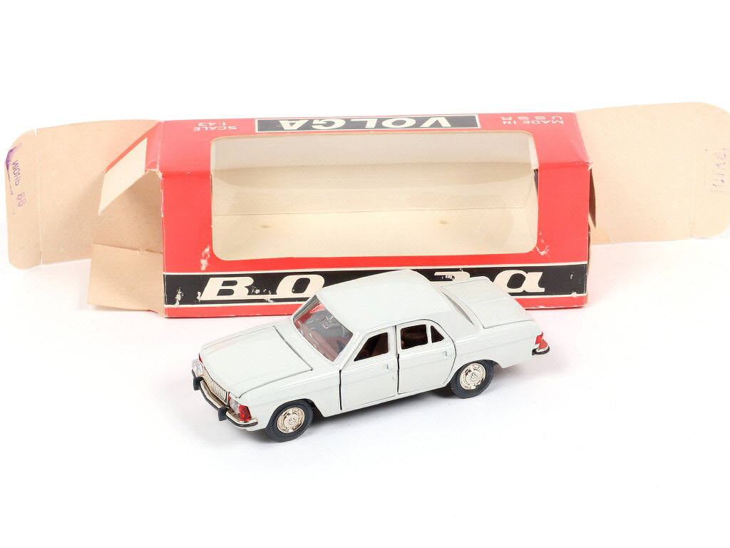 Lot 62 - NOVOEXPORT (URSS) (1)