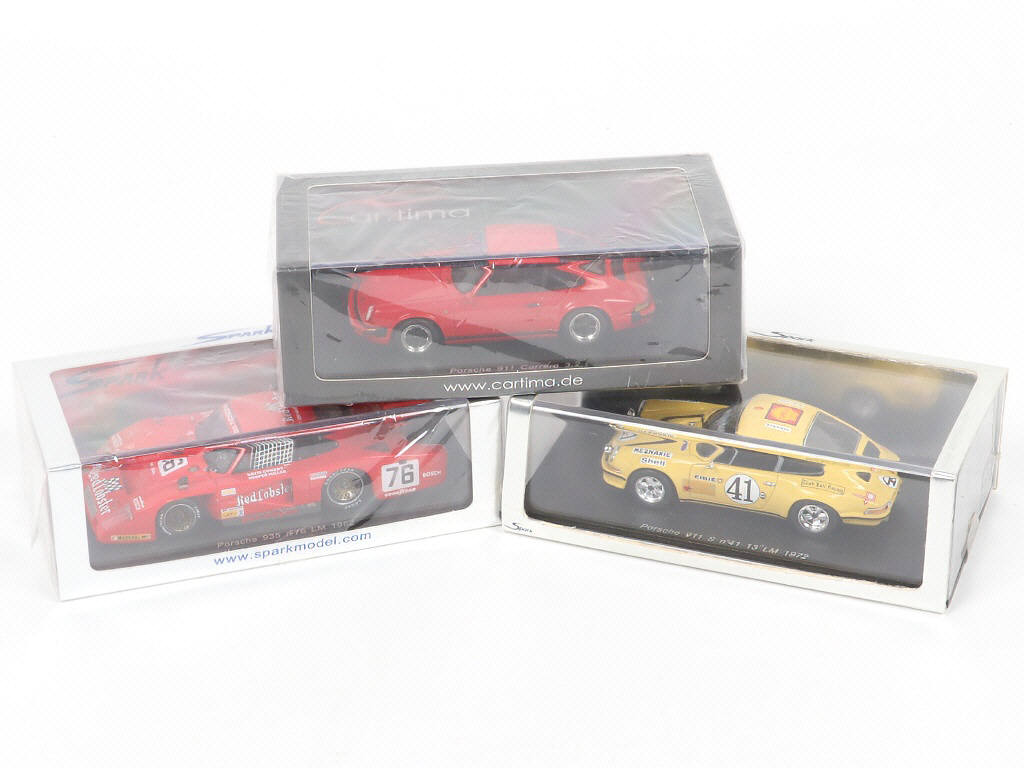 Lot 44 - SPARK (MACAU) (3)