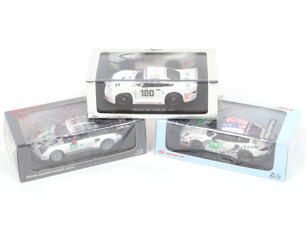 Lot 49 - SPARK (MACAU) (3)