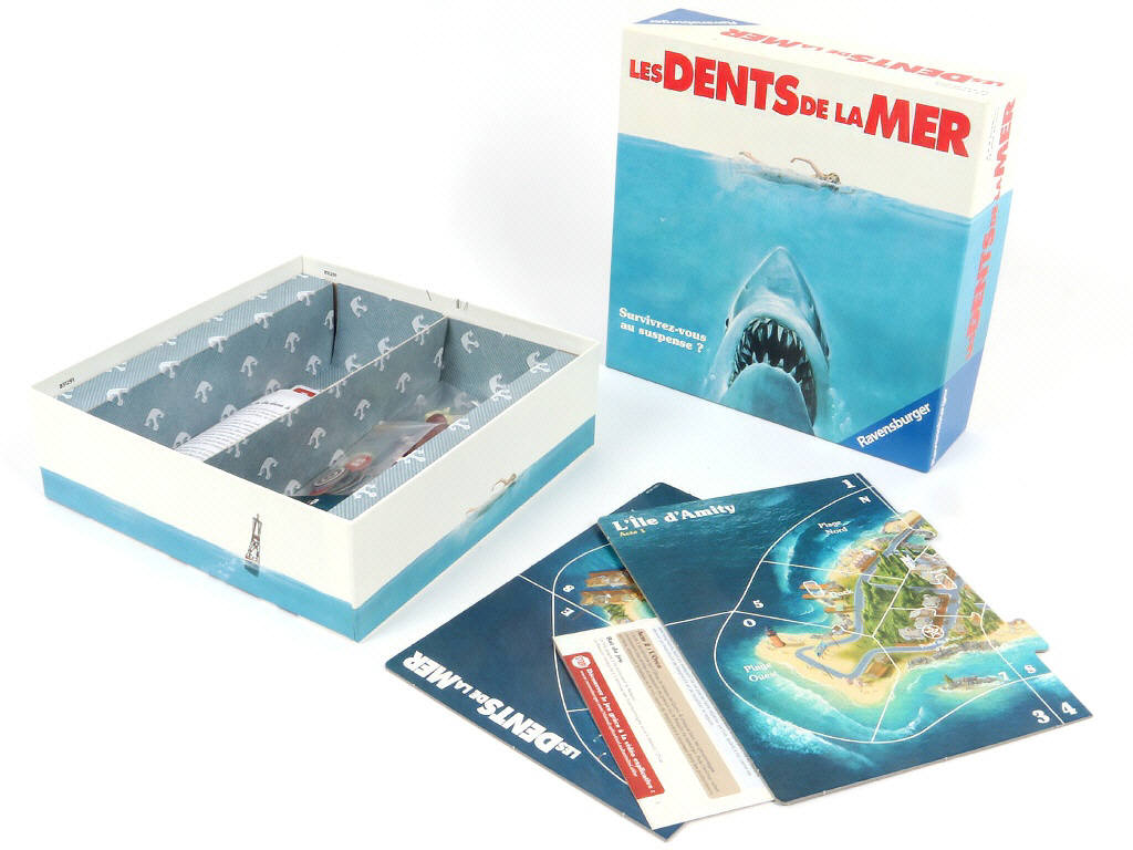 Lot 271 - DIVERS (3)