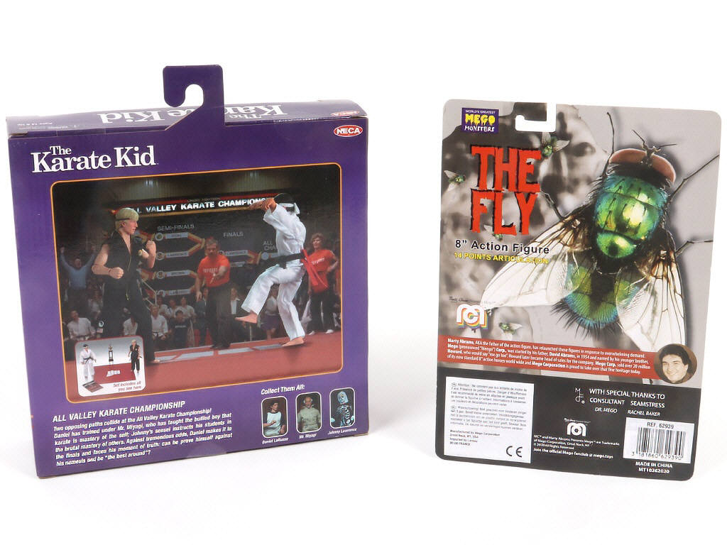 Lot 205 - DIVERS (2)