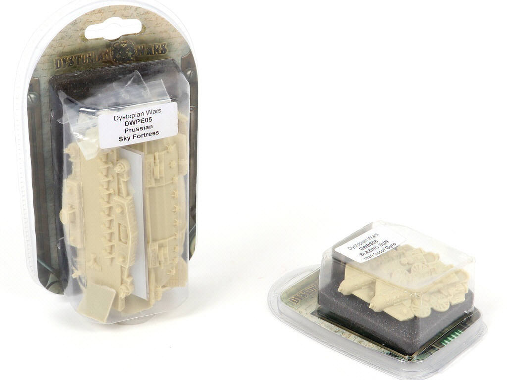 Lot 154 - DIVERS (9)