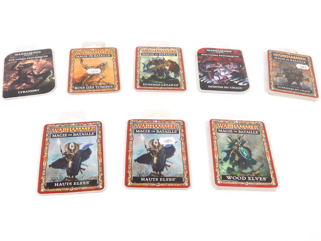 Lot 218 - DIVERS (24)