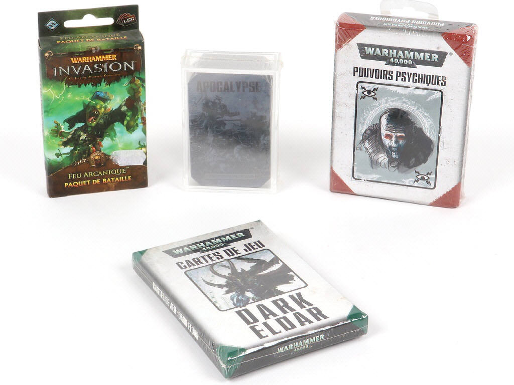 Lot 218 - DIVERS (24)