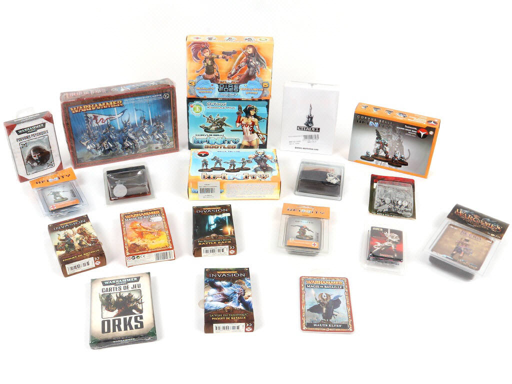 Lot 217 - DIVERS (20)