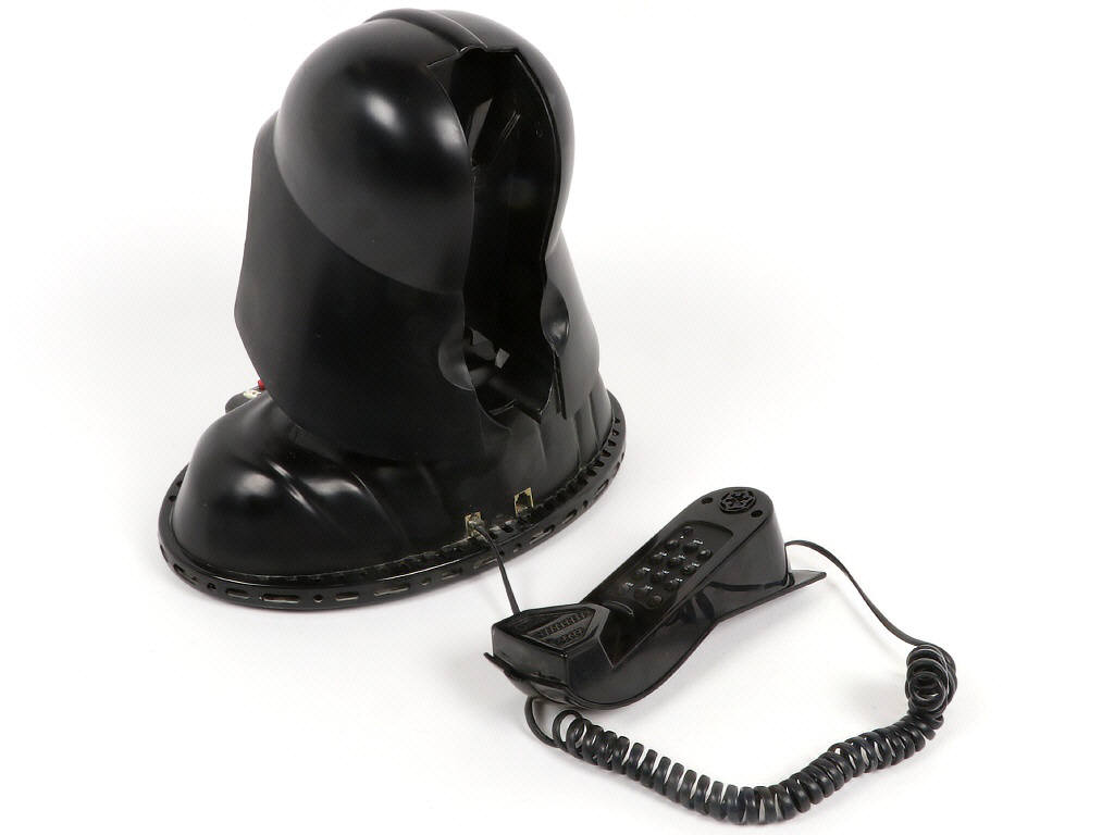 Lot 267 - DIVERS (2)