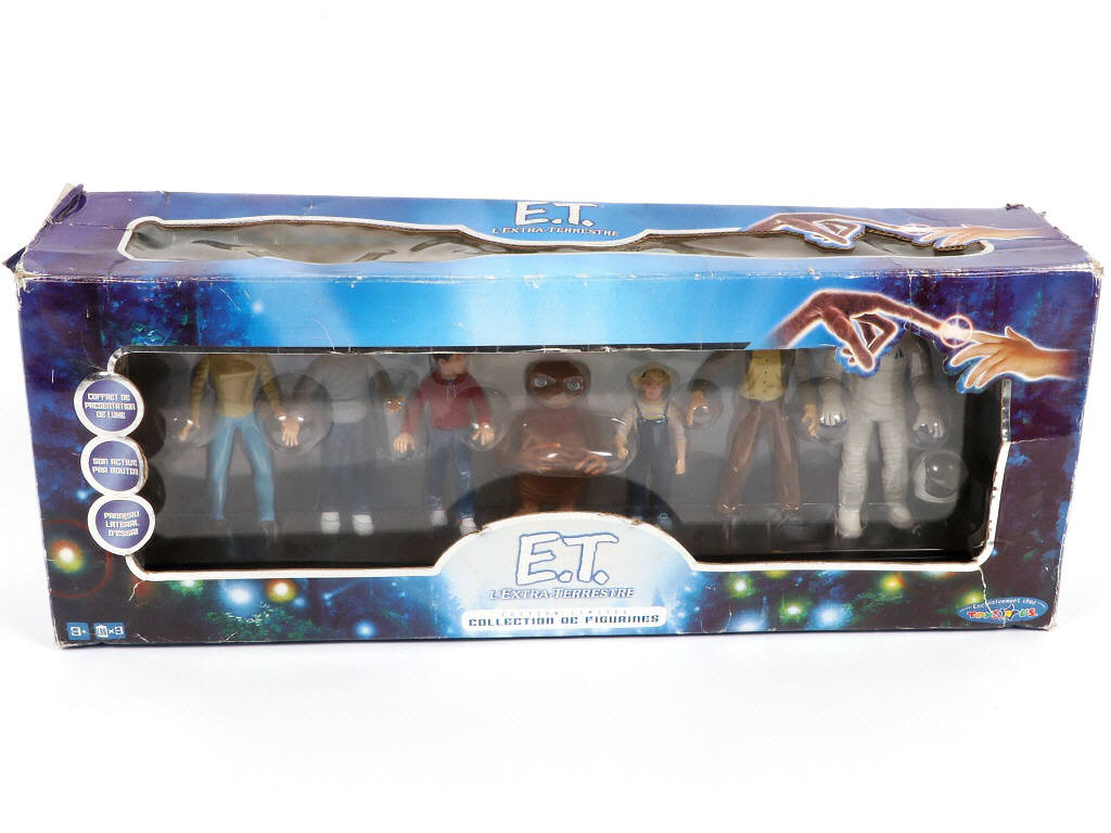 Lot 144 - DIVERS (2)