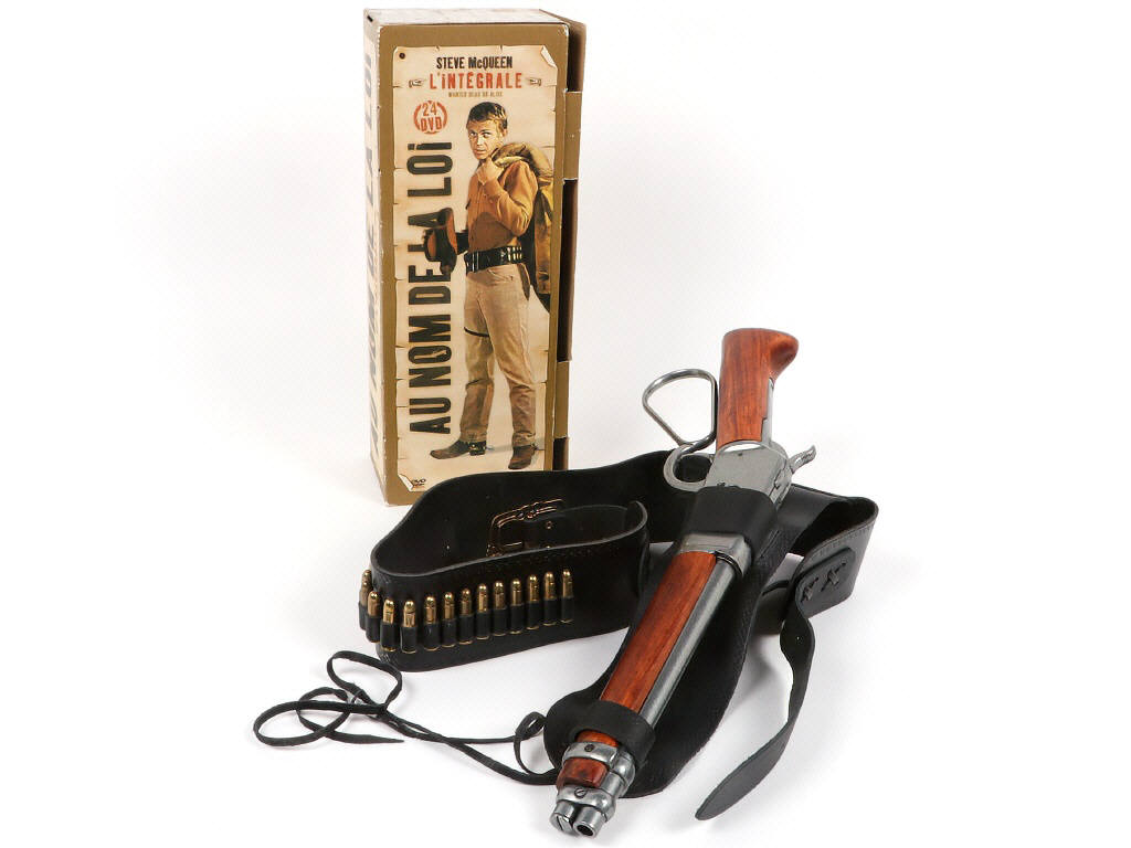 Lot 265 - STUDIO CANAL (2)