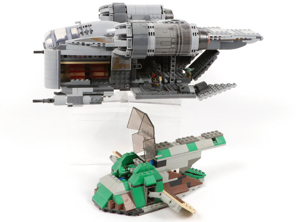 Lot 228 - LEGO (DANEMARK) (2)