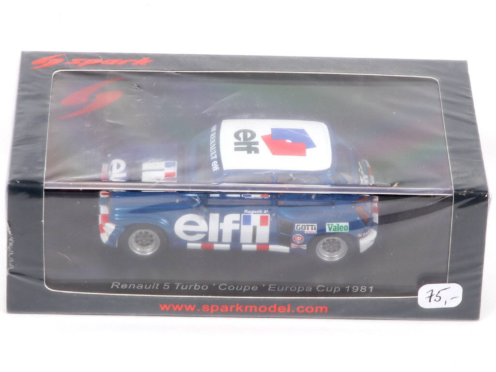 Lot 155 - SPARK (MACAU) (2)