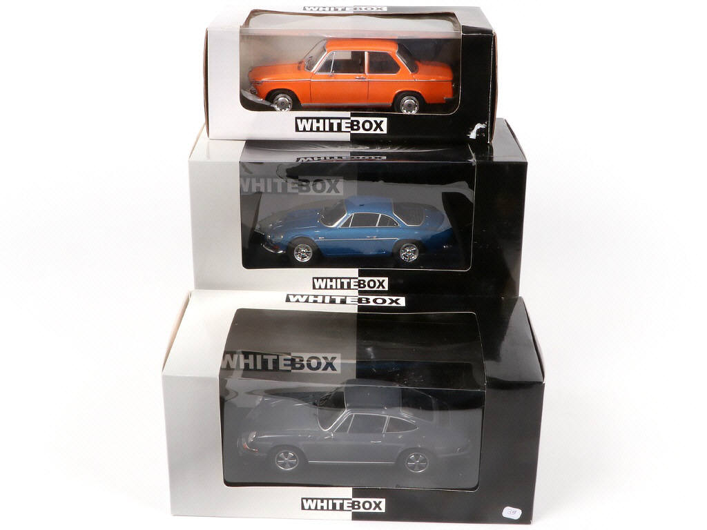 Lot 45 - WHITE BOX (ALLEMAGNE) (3)