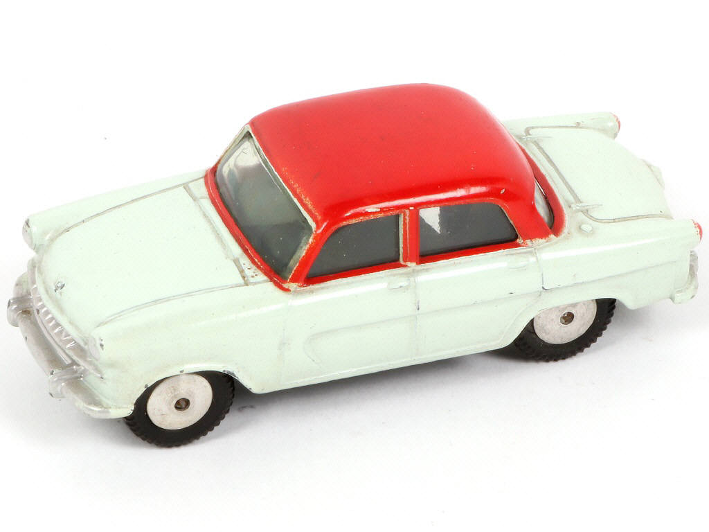 Lot 197 - CORGI TOYS (GB) (3)