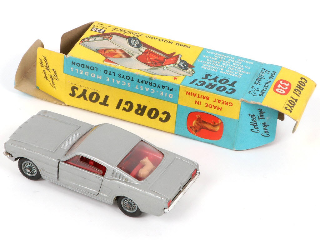 Lot 190 - CORGI TOYS (GB) (1)